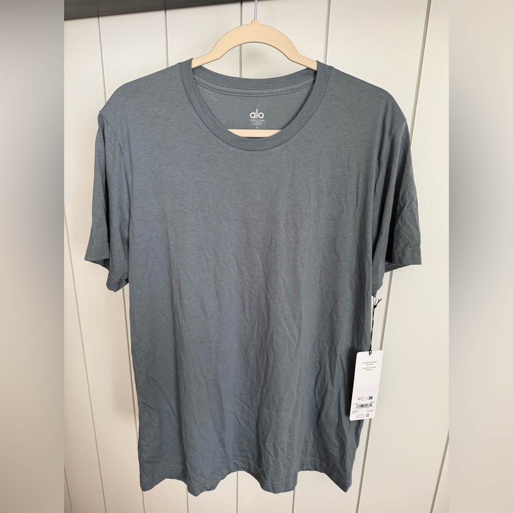 New ALO Yoga Men's Triumph Crew Neck Tee Size L